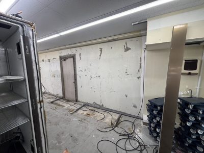東京都葛飾区　店舗　内装解体　アコレ　解体後