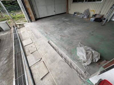 茨木県石岡市 内装解体工事　ハツリ