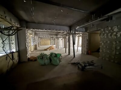 【南浦和の内装解体】621坪(2049㎡)のスケルトン工事 解体後