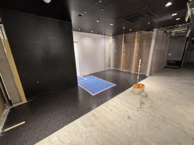東京都港区麻布　店舗内装解体工事　掃除
