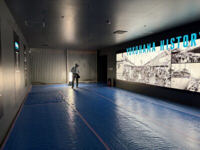 横浜市の映画館でスクリーン・壁の撤去が完了した様子